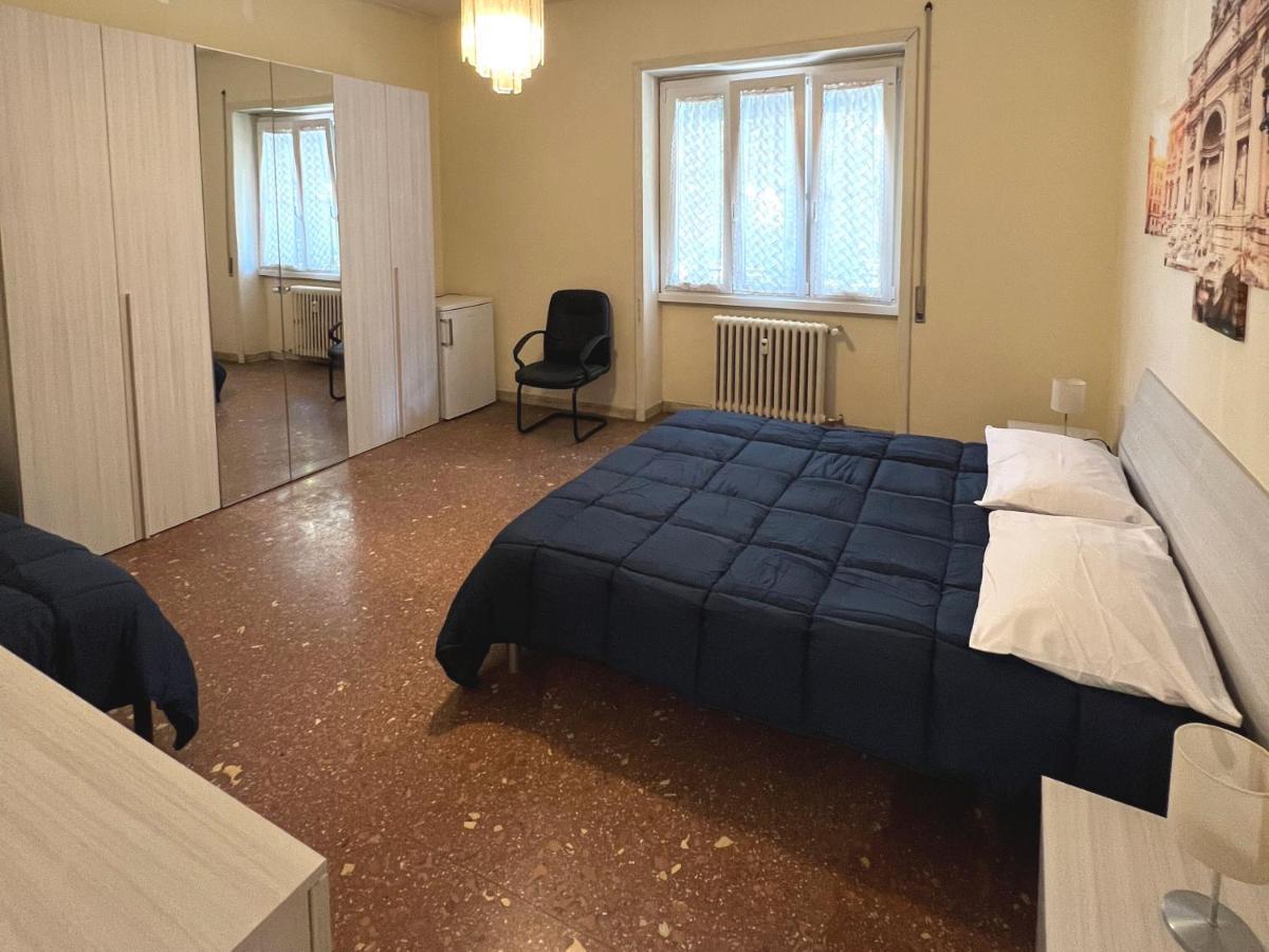 Appartement Palazzo Senesi à Rome Extérieur photo